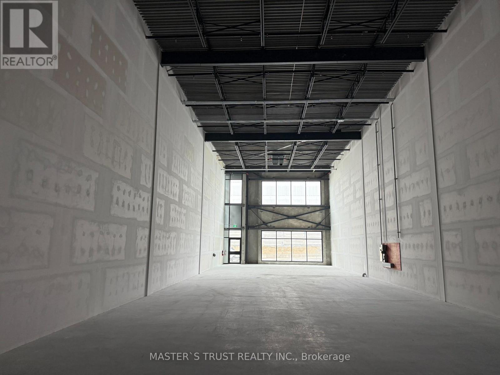 3 - 32 Don Hillock Drive, Aurora, Ontario  L4G 0H6 - Photo 4 - N12528282