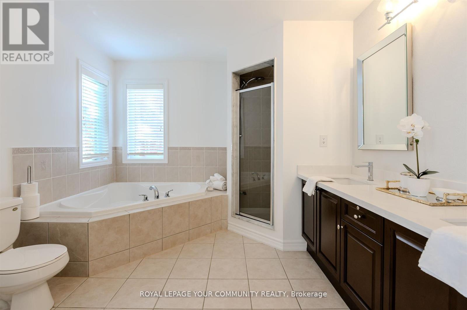 7 Sequin Drive, Richmond Hill, Ontario  L4E 0J3 - Photo 31 - N12528404