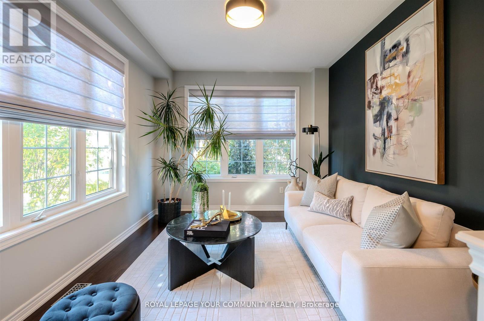 7 Sequin Drive, Richmond Hill, Ontario  L4E 0J3 - Photo 8 - N12528404