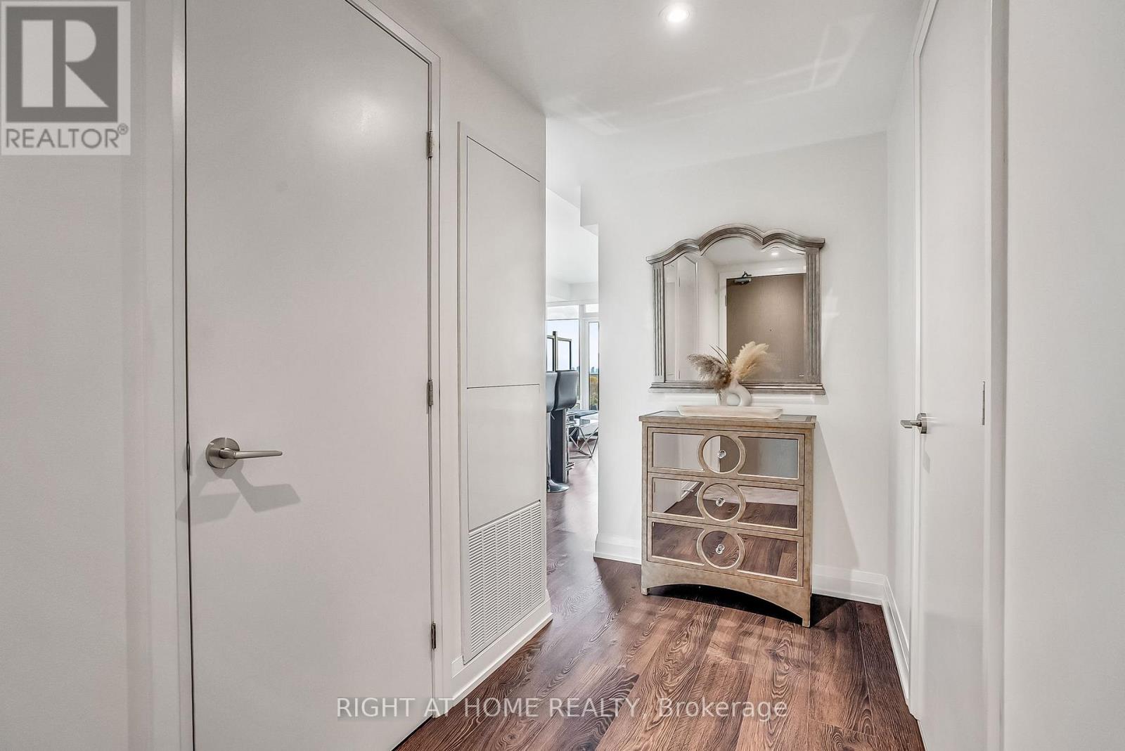 810 - 4800 Highway 7, Vaughan, Ontario  L4L 1H8 - Photo 11 - N12528434