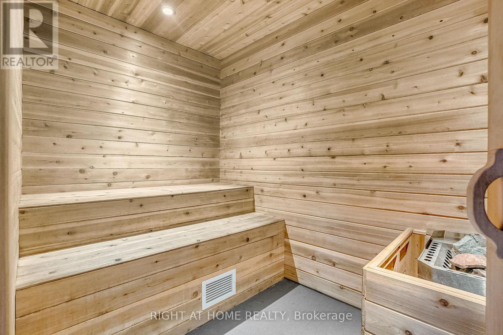 810 - 4800 Highway 7, Vaughan, Ontario  L4L 1H8 - Photo 39 - N12528434