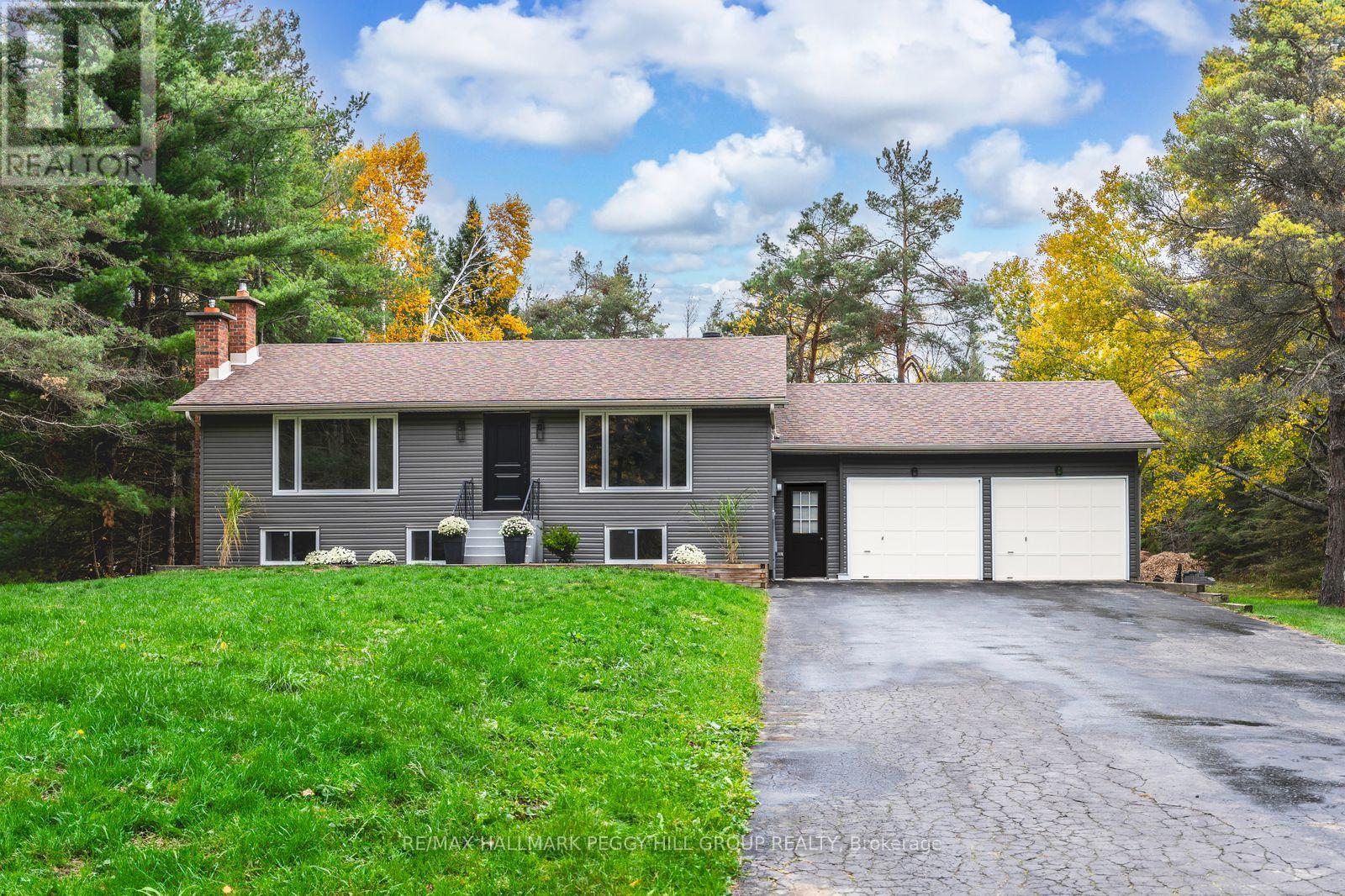 16 Hillview Crescent, Springwater, Ontario  L9X 1N4 - Photo 10 - S12528296