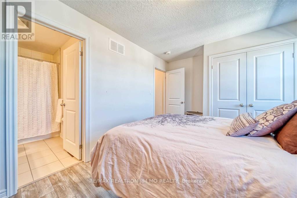 11 - 1 Leggott Avenue, Barrie, Ontario  L4M 0K7 - Photo 16 - S12528366