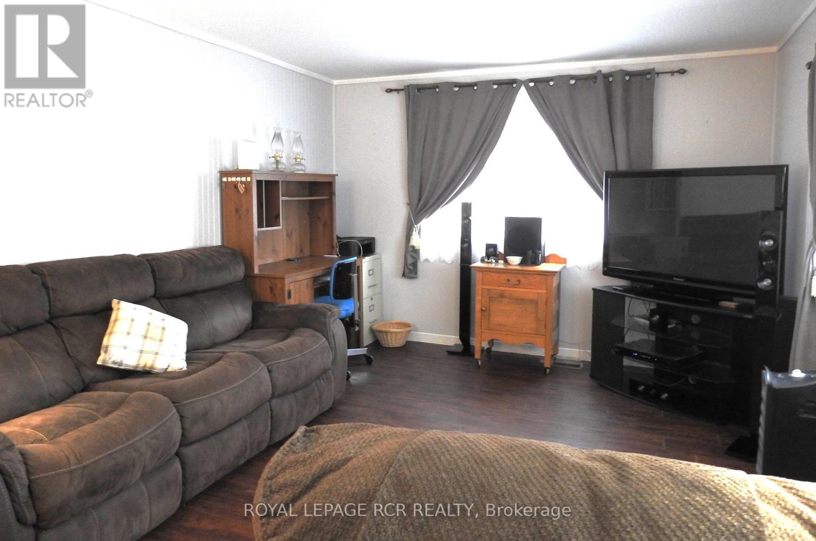 8 Fergushill Road, Oro-Medonte, Ontario  L3V 0P9 - Photo 9 - S12528428