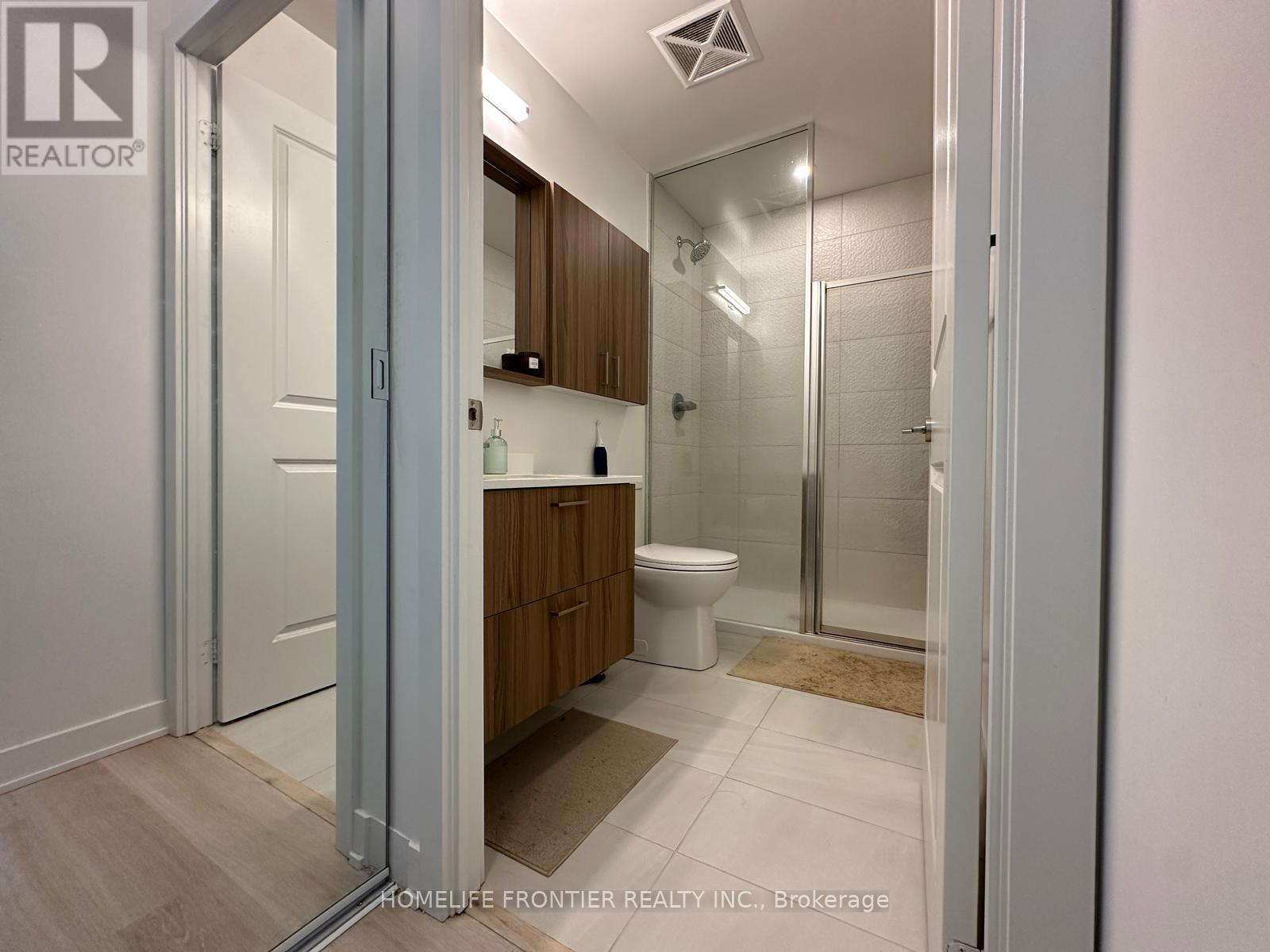 B802 - 50 Upper Mall Way, Vaughan (Brownridge), Ontario  L4J 0L7 - Photo 16 - N12383488