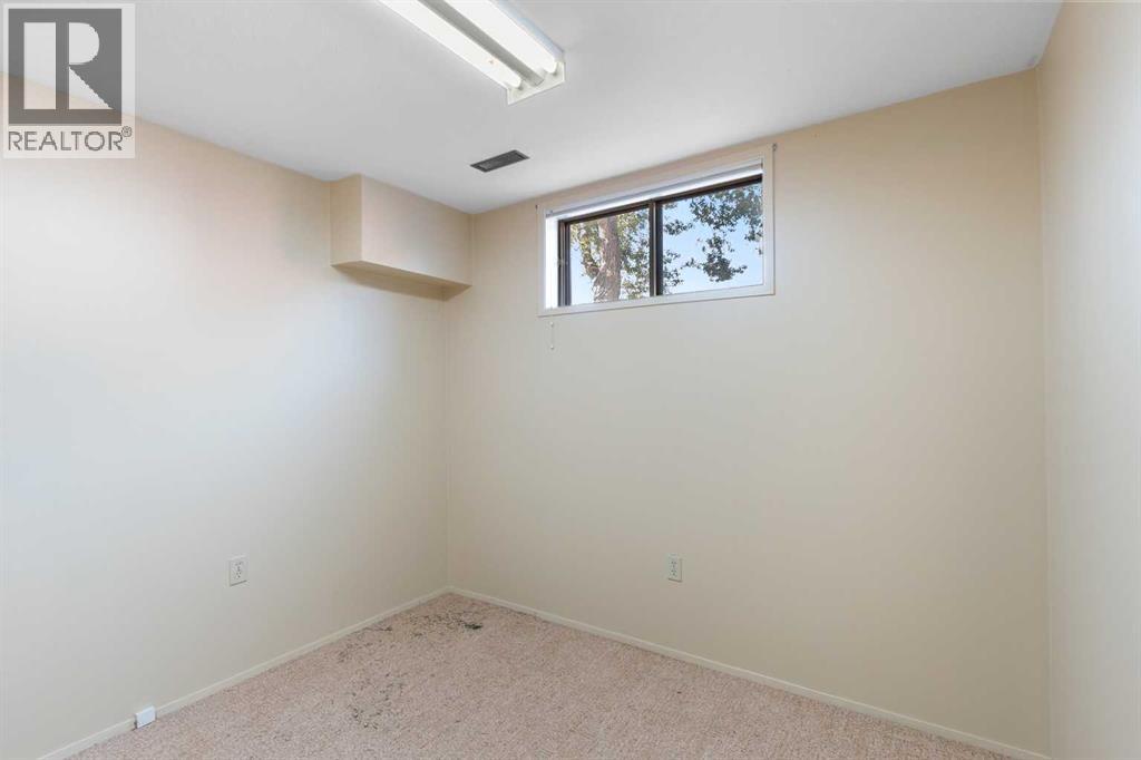 5602 57 Avenue, Olds, Alberta  T4H 1K1 - Photo 34 - A2257485