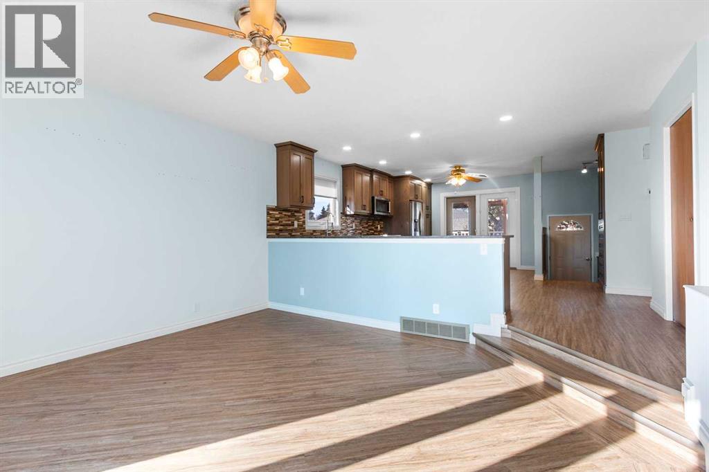 5602 57 Avenue, Olds, Alberta  T4H 1K1 - Photo 8 - A2257485