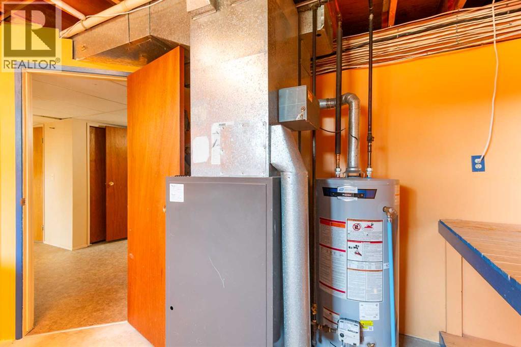 5602 57 Avenue, Olds, Alberta  T4H 1K1 - Photo 33 - A2257485