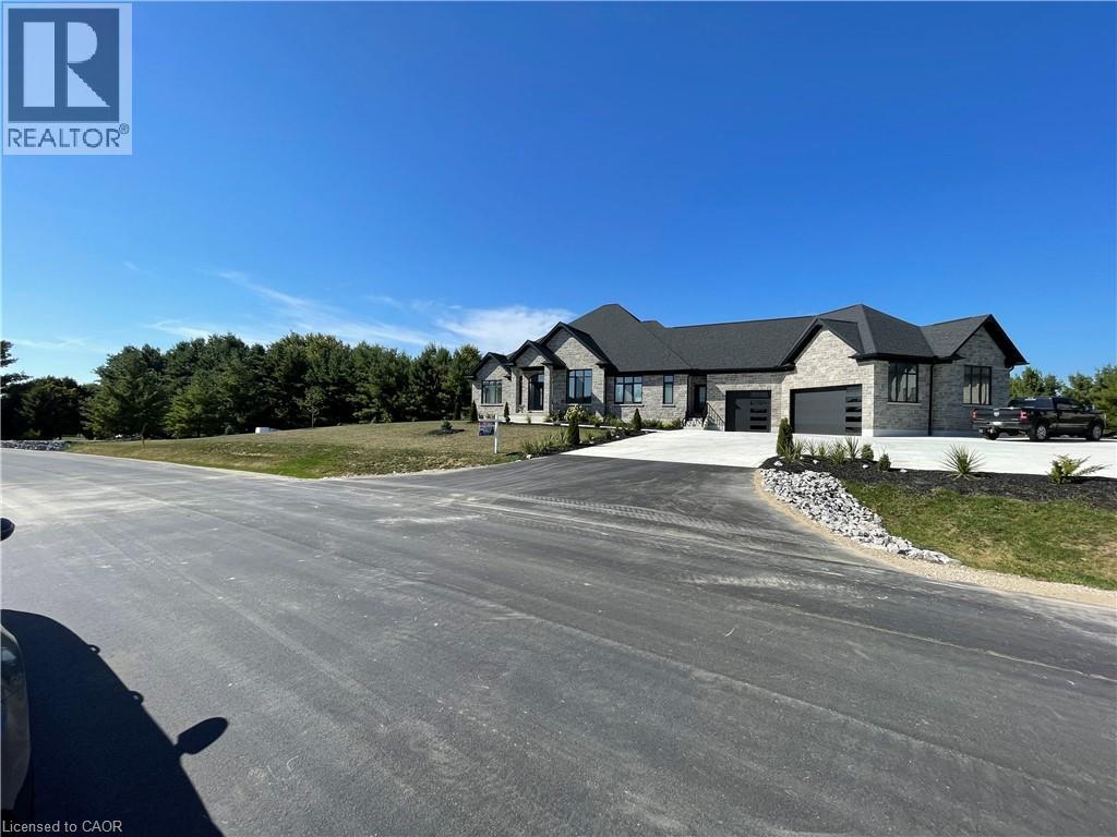 670 BISHOPSGATE Road Unit# 9, Paris, Ontario