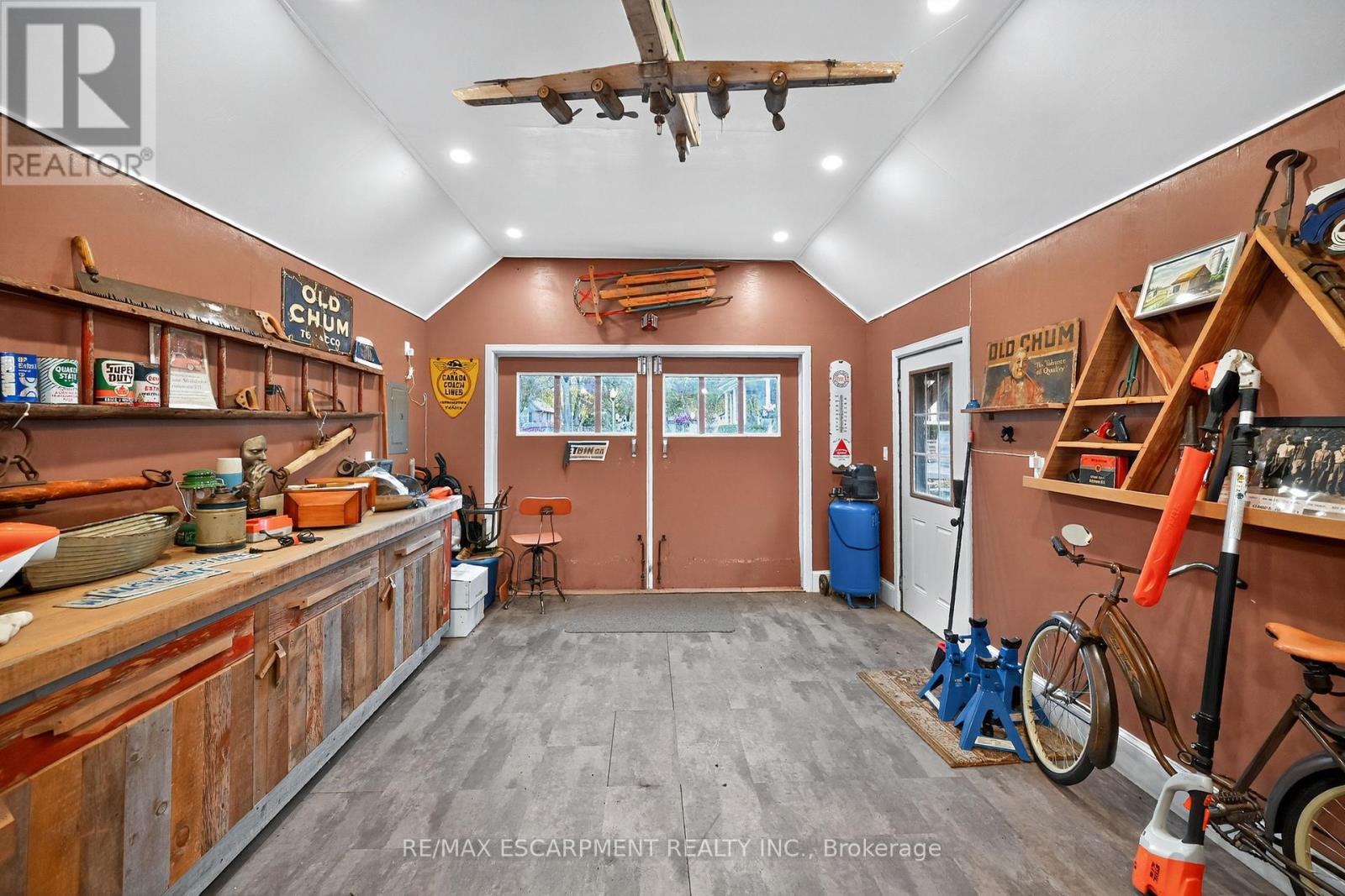 285 Hamilton Drive, Hamilton, Ontario  L9G 2A9 - Photo 37 - X12515162