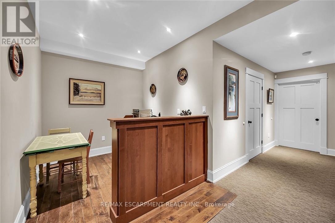 285 Hamilton Drive, Hamilton, Ontario  L9G 2A9 - Photo 33 - X12515162