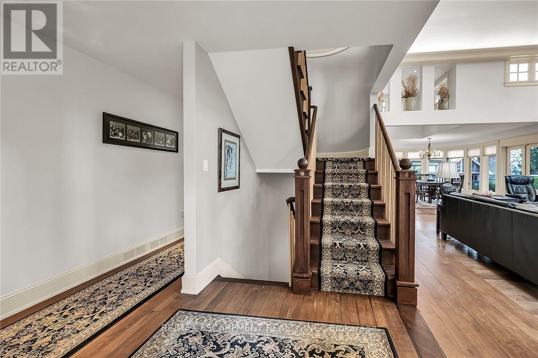 285 Hamilton Drive, Hamilton, Ontario  L9G 2A9 - Photo 26 - X12515162