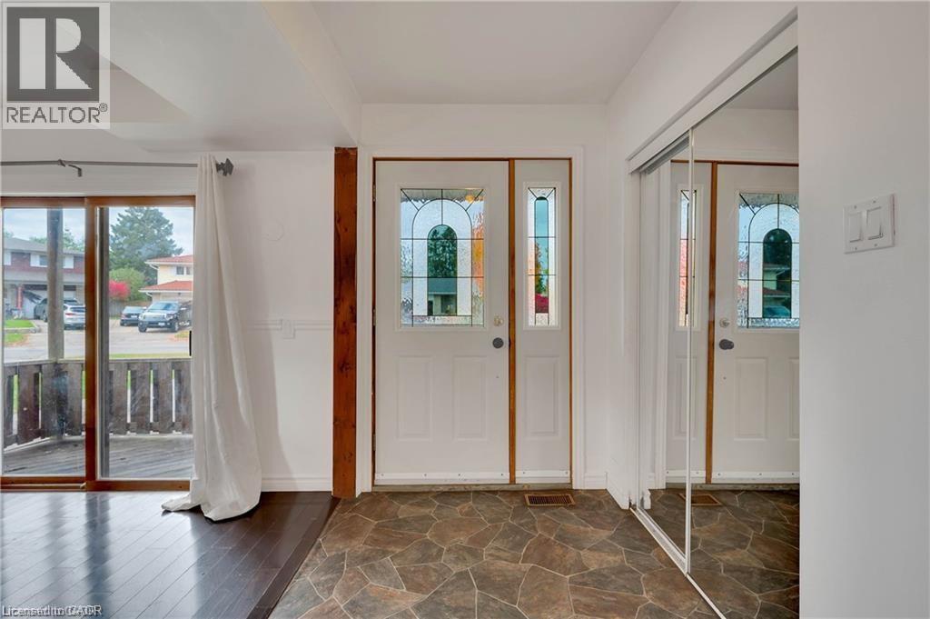 18 Kingston Crescent, Kitchener, Ontario  N2B 2T7 - Photo 6 - 40786944