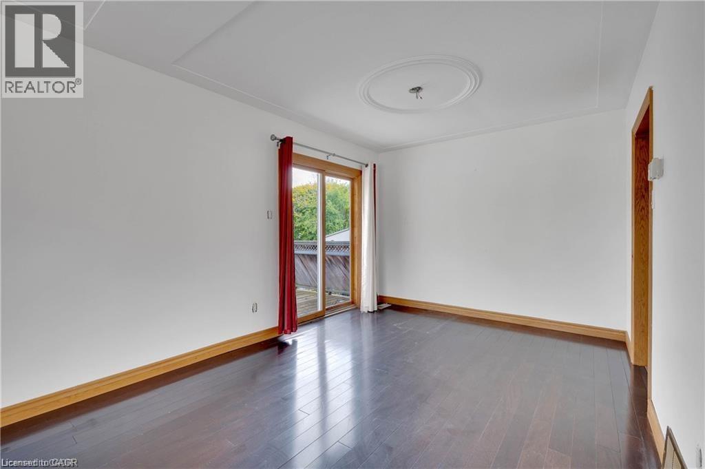 18 Kingston Crescent, Kitchener, Ontario  N2B 2T7 - Photo 9 - 40786944