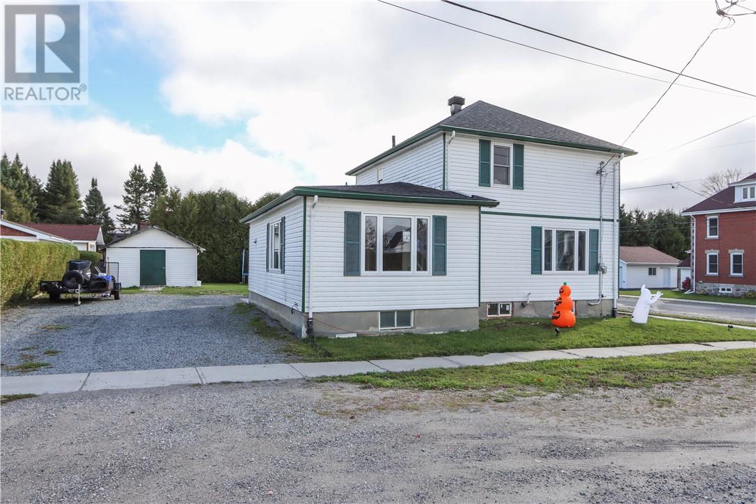 59 Principale Street E, Verner, Ontario  P0H 2M0 - Photo 2 - 2125593