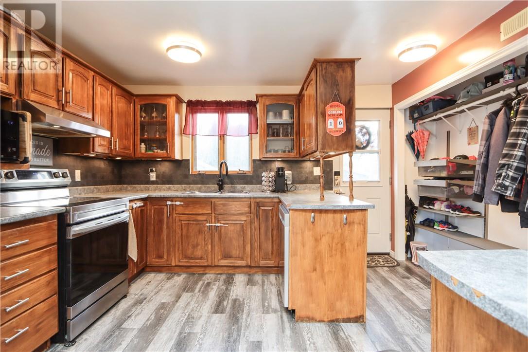 59 Principale Street E, Verner, Ontario  P0H 2M0 - Photo 5 - 2125593