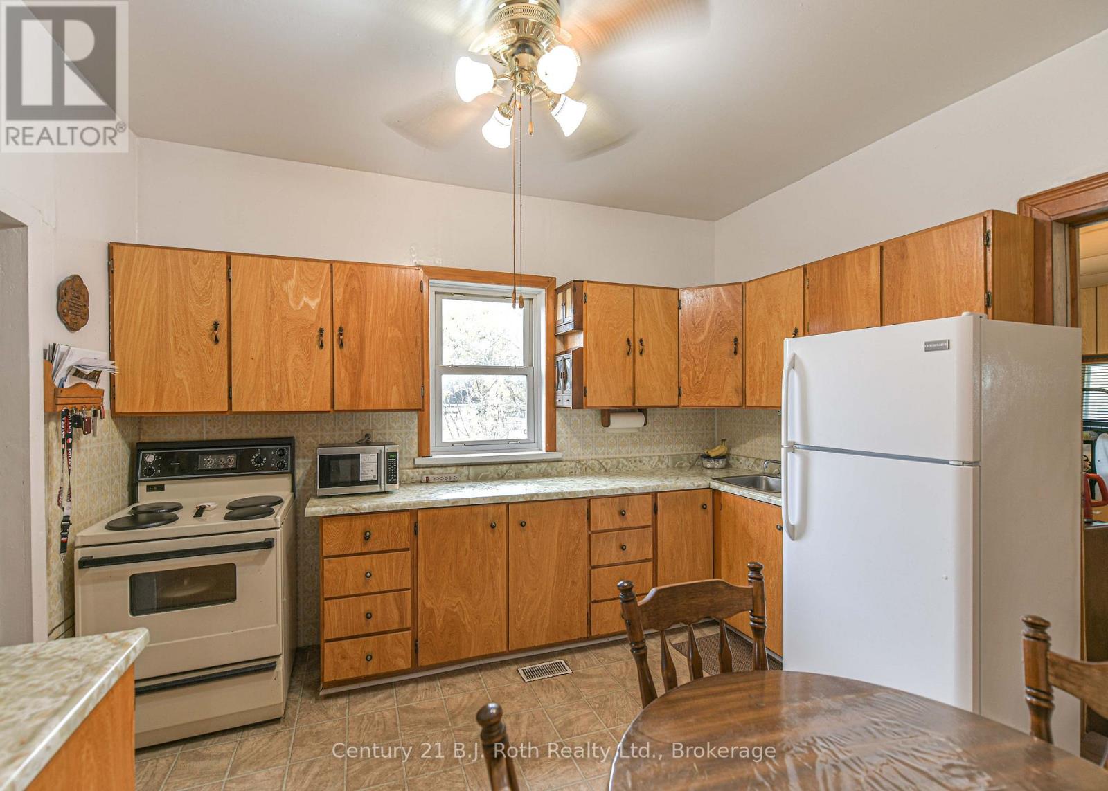 82 Poughkeepsie Street, Orillia, Ontario  L3V 1M8 - Photo 16 - S12528670