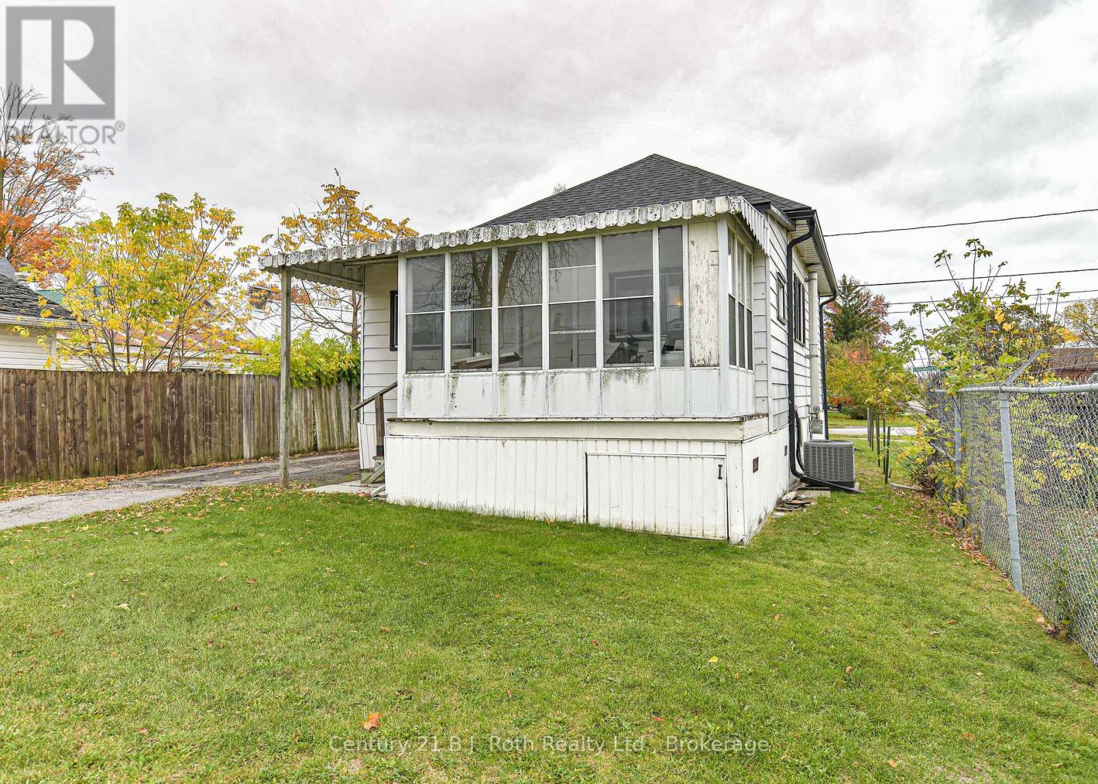 82 Poughkeepsie Street, Orillia, Ontario  L3V 1M8 - Photo 7 - S12528670