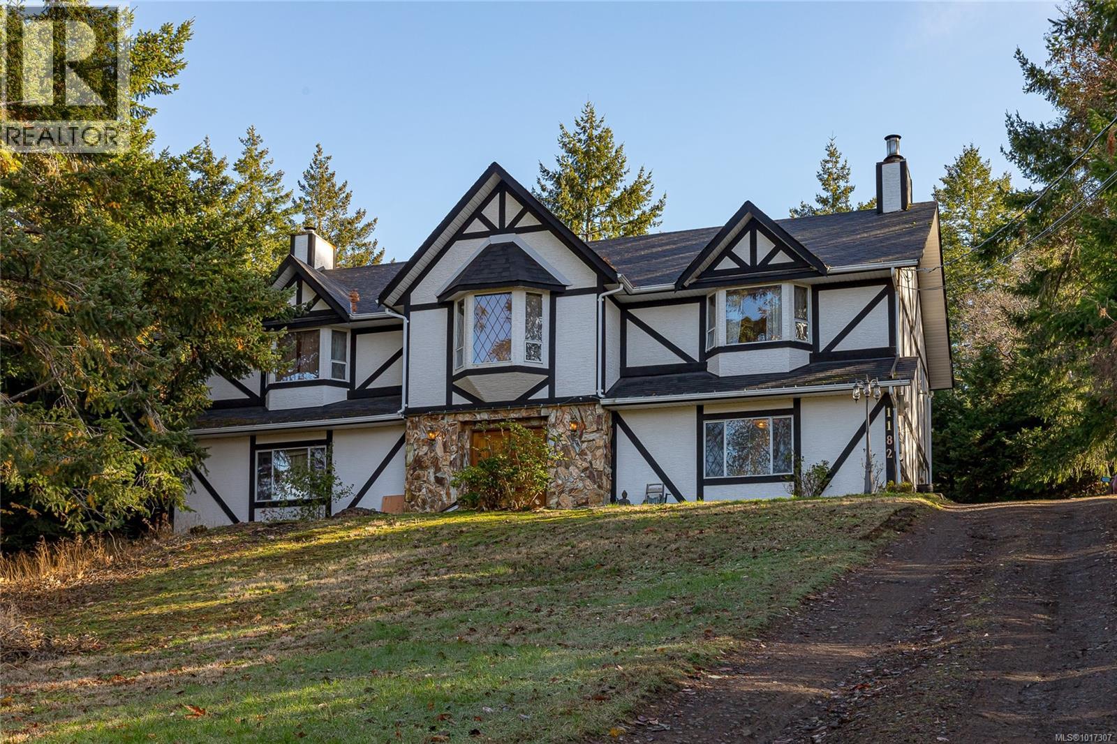 1182 Viewtop Rd, Duncan, British Columbia