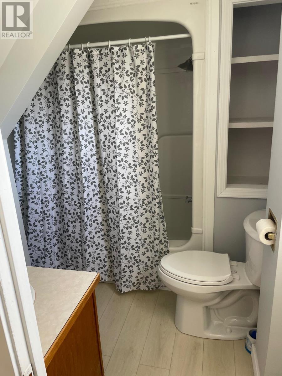 215 Ambrose St, Thunder Bay, Ontario P7B 1L3 - Photo 11 - TB253399