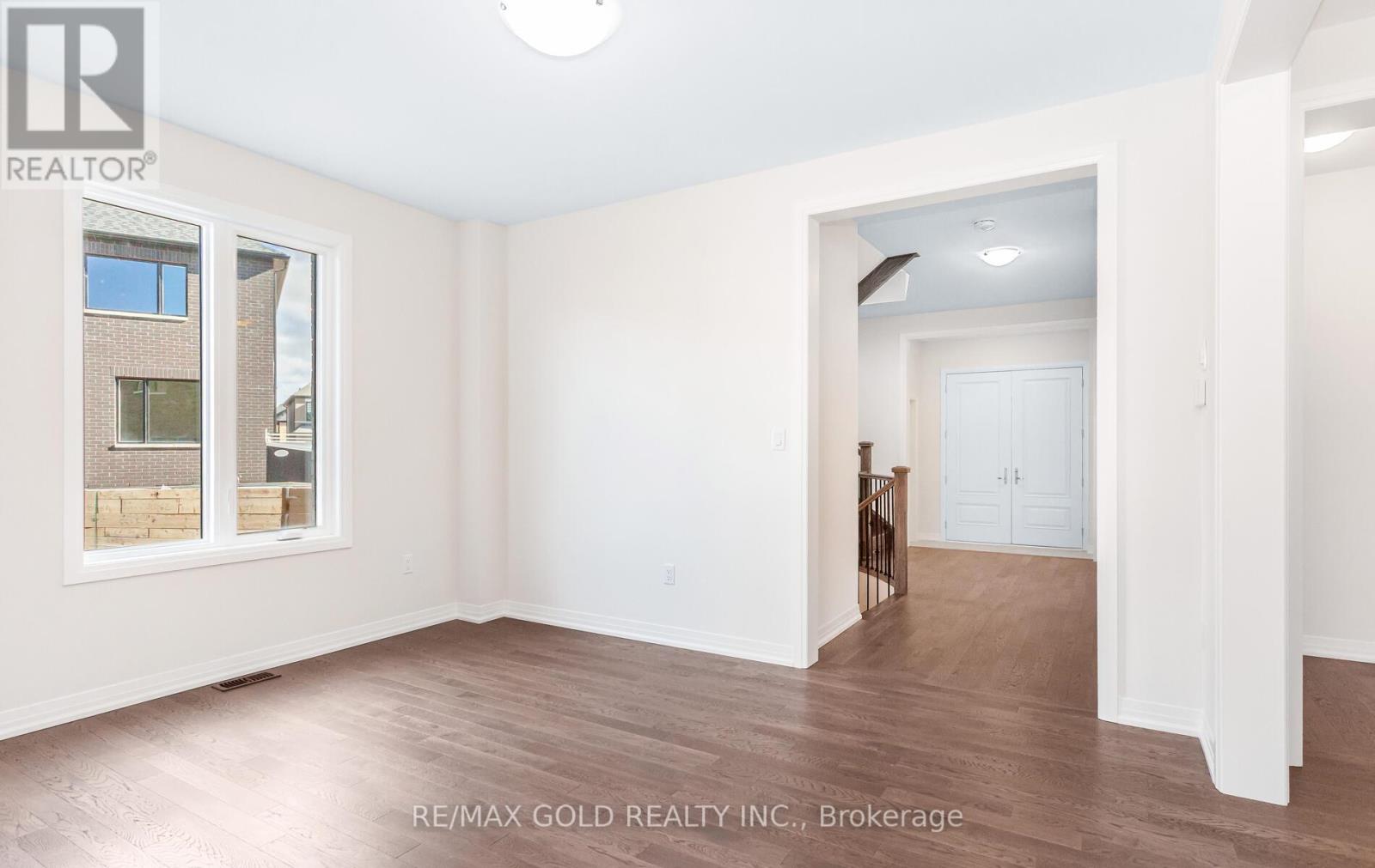 8 Boswell Drive, Brampton, Ontario  L6P 4R7 - Photo 10 - W12528242