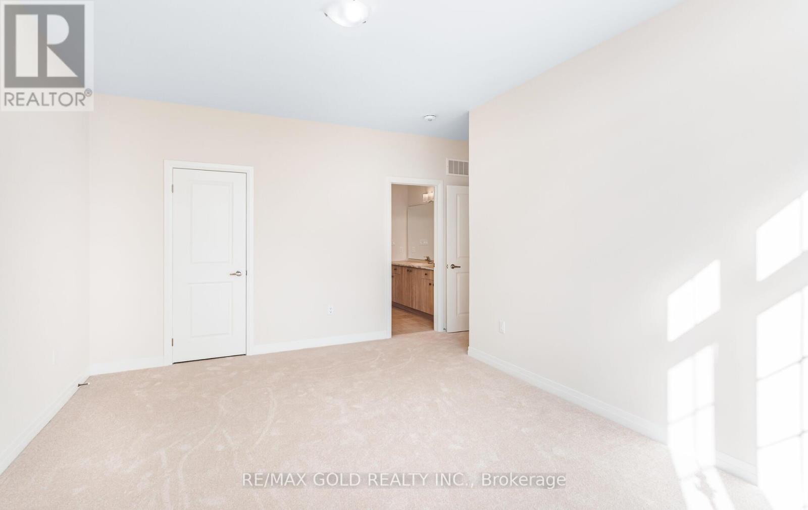 8 Boswell Drive, Brampton, Ontario  L6P 4R7 - Photo 37 - W12528242