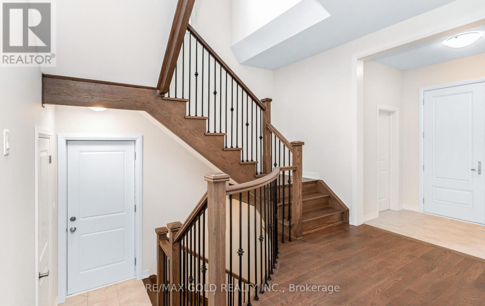 8 Boswell Drive, Brampton, Ontario  L6P 4R7 - Photo 42 - W12528242