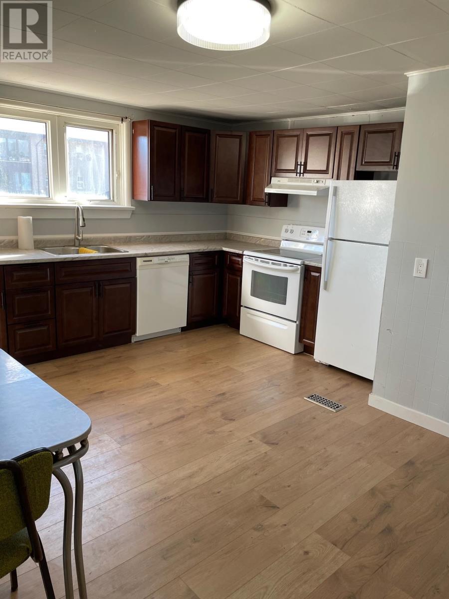 215 Ambrose St, Thunder Bay, Ontario P7B 1L3 - Photo 6 - TB253399