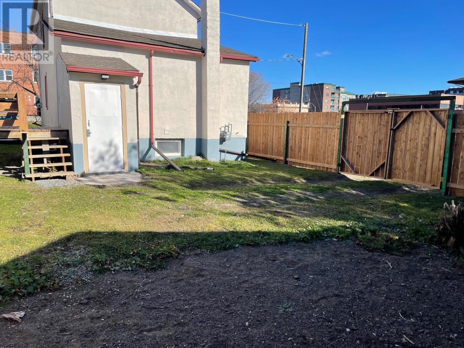 215 Ambrose St, Thunder Bay, Ontario P7B 1L3 - Photo 3 - TB253399