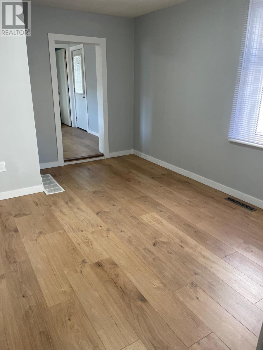 215 Ambrose St, Thunder Bay, Ontario P7B 1L3 - Photo 5 - TB253399