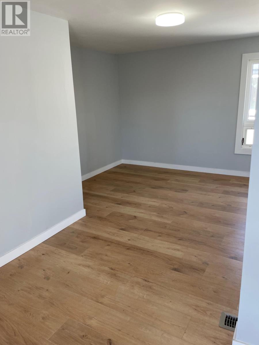 215 Ambrose St, Thunder Bay, Ontario P7B 1L3 - Photo 8 - TB253399