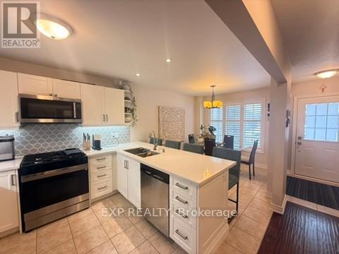 5 James Arnott Crescent, Orangeville, Ontario  L9W 0B5 - Photo 6 - W12528280