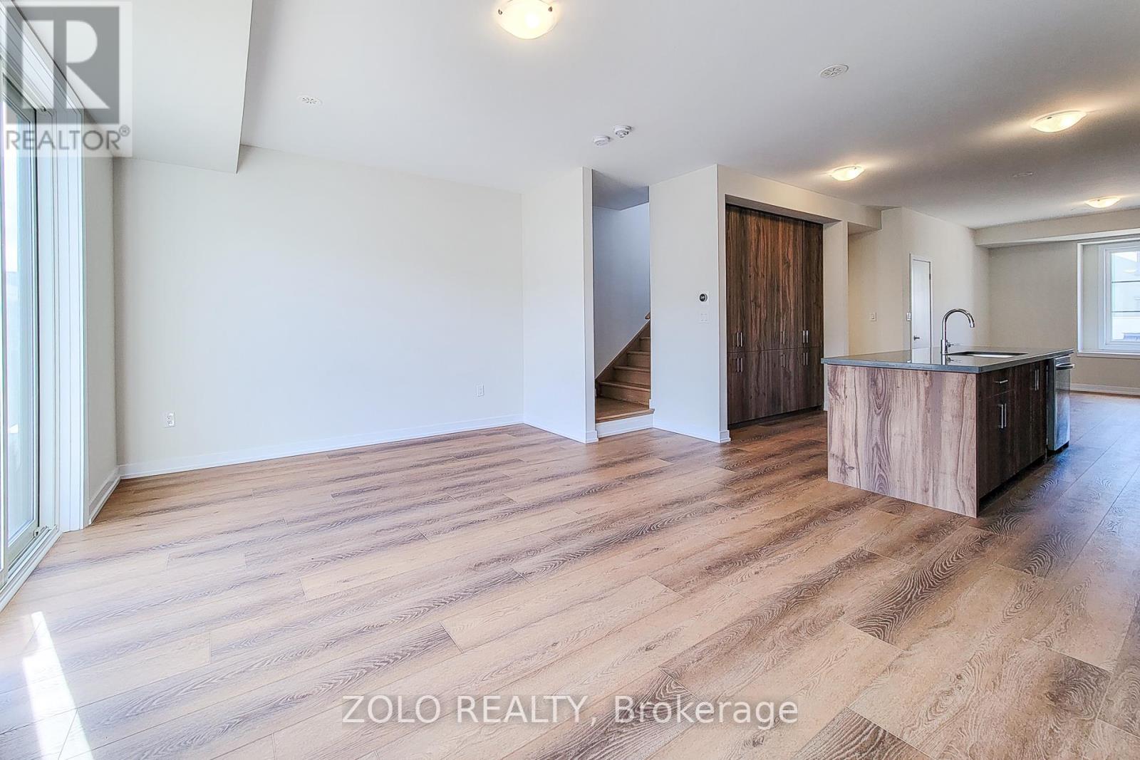 1364 Kaniv Street, Oakville, Ontario  L6M 5R3 - Photo 11 - W12528320