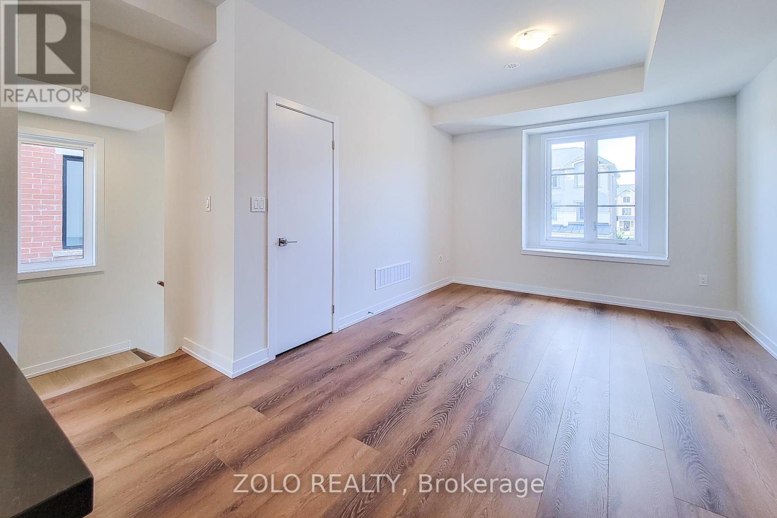 1364 Kaniv Street, Oakville, Ontario  L6M 5R3 - Photo 14 - W12528320