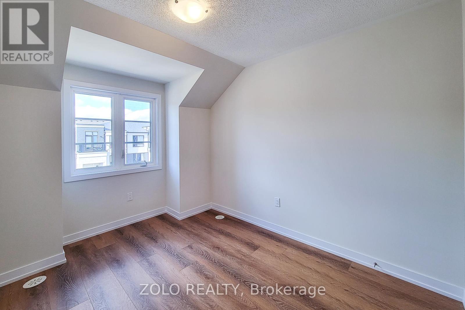 1364 Kaniv Street, Oakville, Ontario  L6M 5R3 - Photo 29 - W12528320