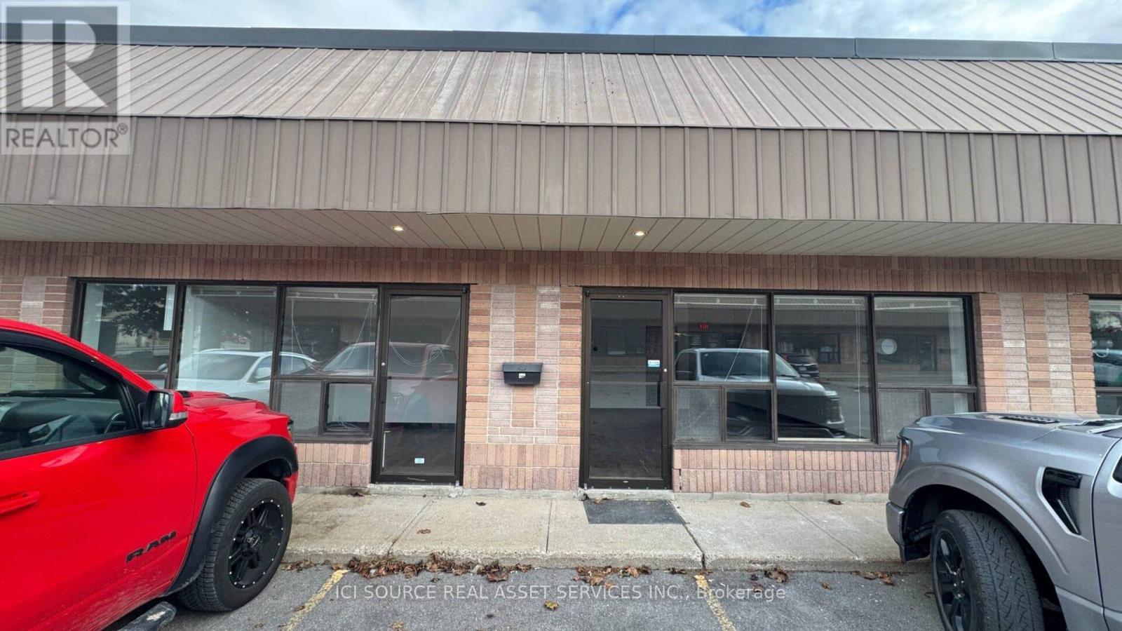 3 & 4 - 72 CENTENNIAL ROAD, Orangeville, Ontario