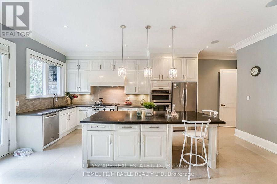 2414 Camilla Road, Mississauga, Ontario  L5A 2K5 - Photo 17 - W12528414