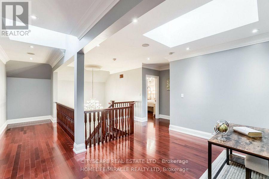 2414 Camilla Road, Mississauga, Ontario  L5A 2K5 - Photo 25 - W12528414