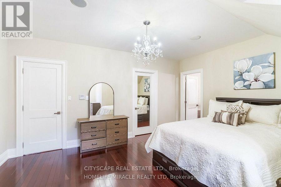 2414 Camilla Road, Mississauga, Ontario  L5A 2K5 - Photo 28 - W12528414