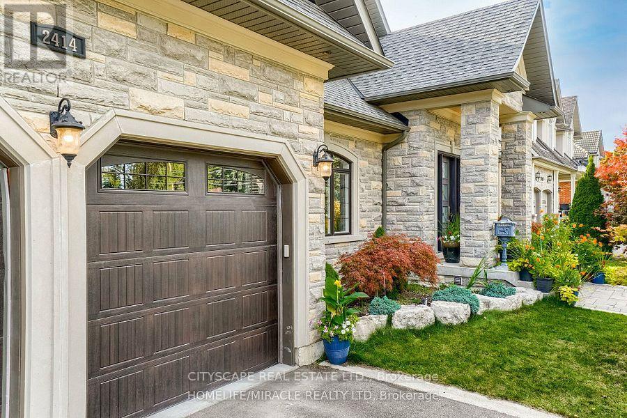 2414 Camilla Road, Mississauga, Ontario  L5A 2K5 - Photo 6 - W12528414