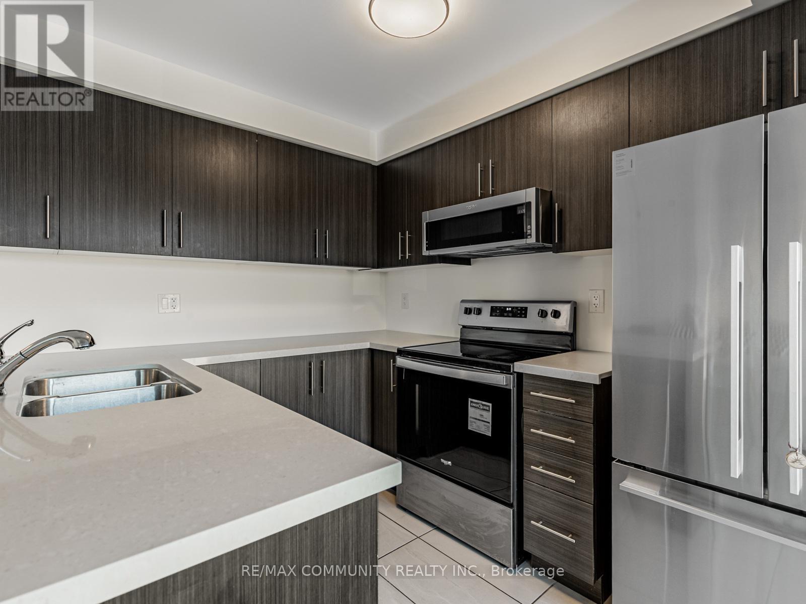 3 - 175 Veterans Drive, Brampton, Ontario  L7A 5L2 - Photo 10 - W12528444