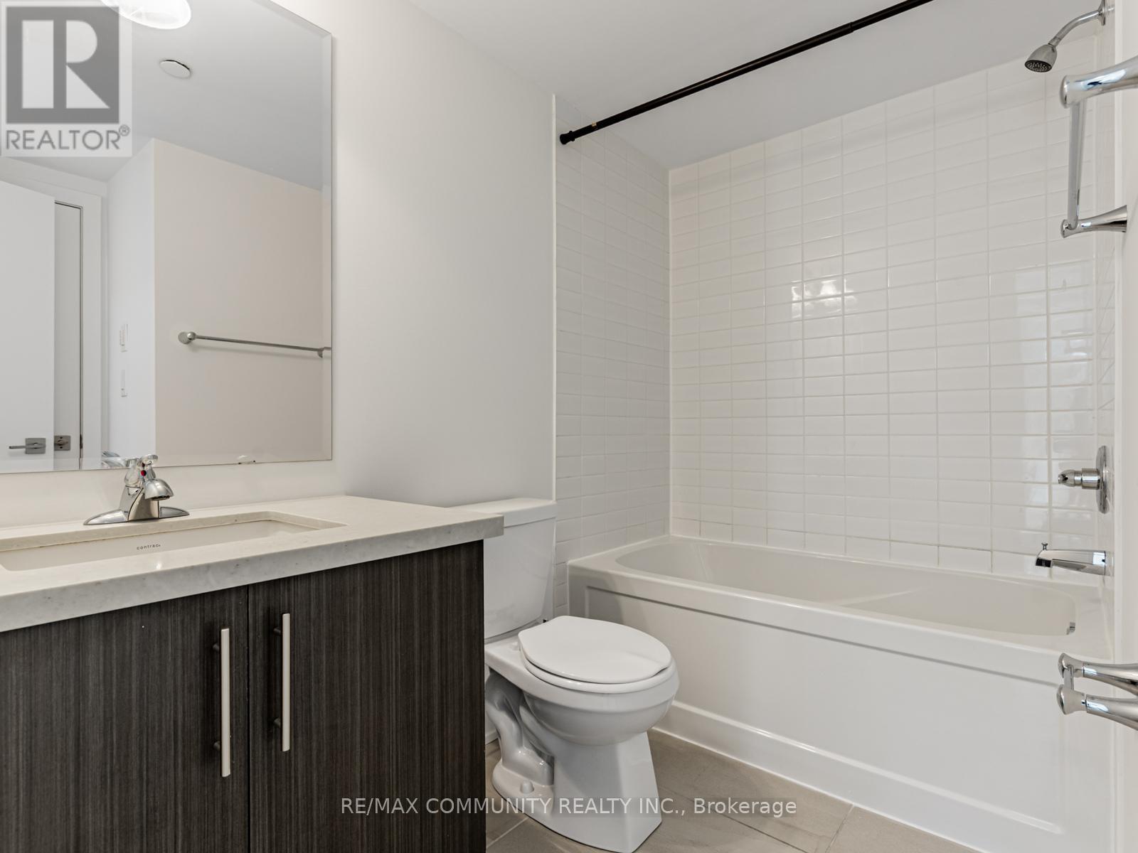 3 - 175 Veterans Drive, Brampton, Ontario  L7A 5L2 - Photo 27 - W12528444