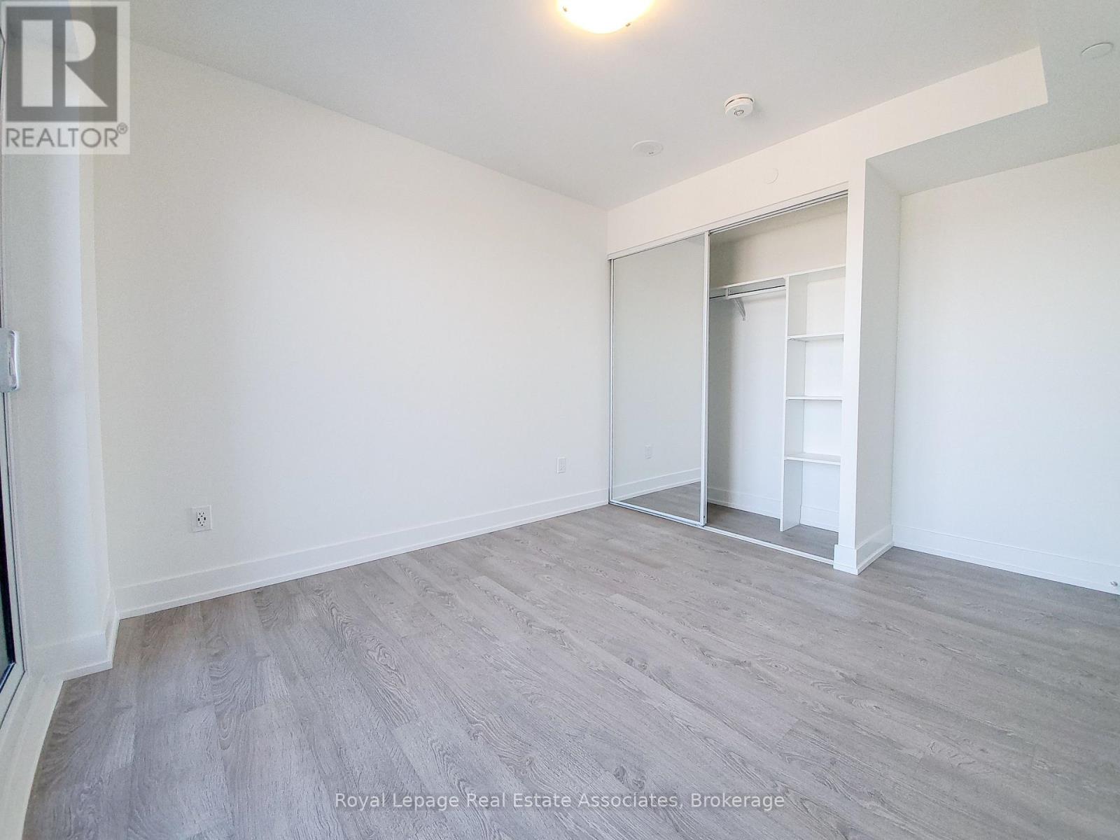 2635 - 5 Mabelle Avenue, Toronto, Ontario  M9A 0C8 - Photo 5 - W12528466