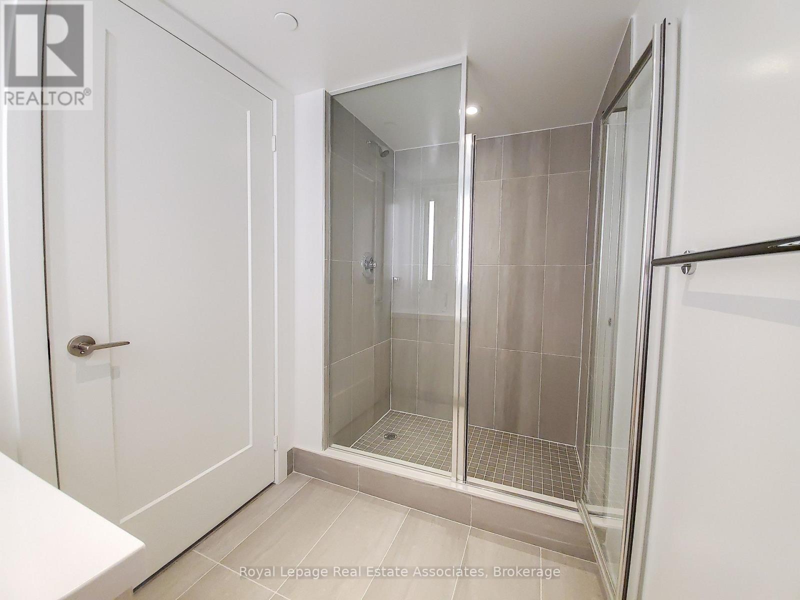 2635 - 5 Mabelle Avenue, Toronto, Ontario  M9A 0C8 - Photo 8 - W12528466