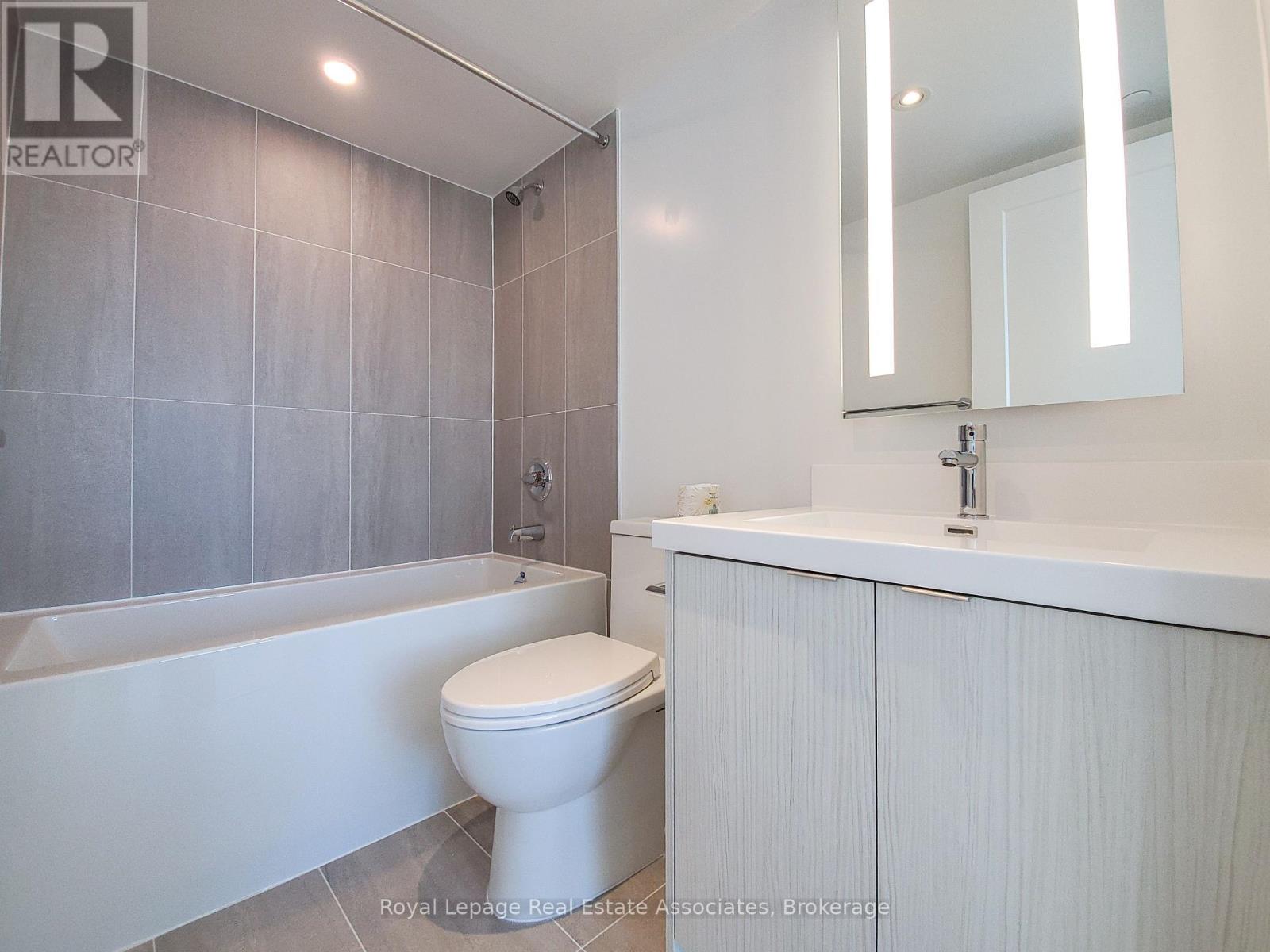 2635 - 5 Mabelle Avenue, Toronto, Ontario  M9A 0C8 - Photo 9 - W12528466