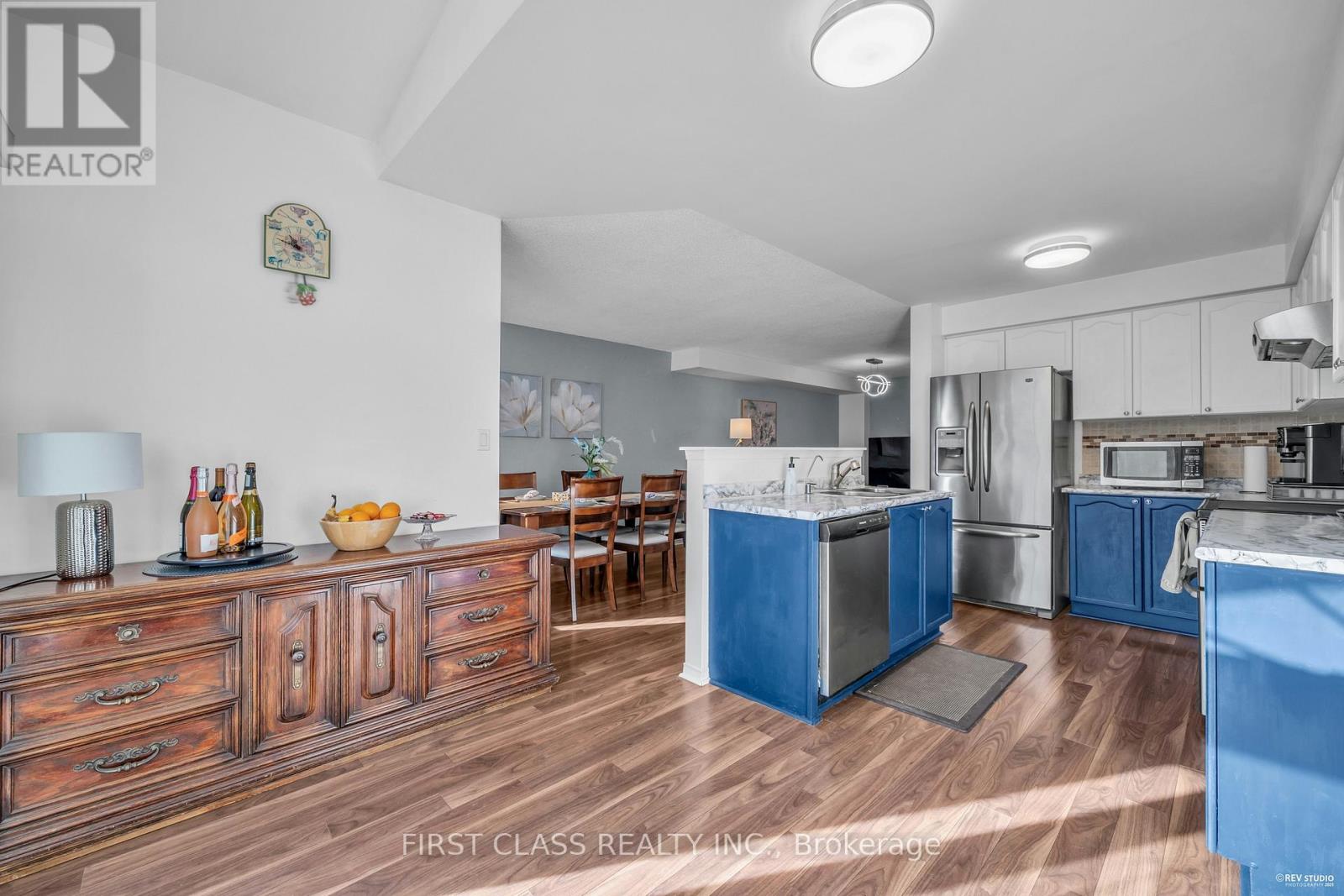 3930 Mcdowell Drive, Mississauga, Ontario  L5M 6P3 - Photo 15 - W12528478