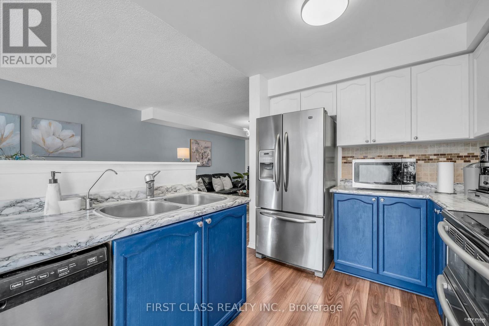 3930 Mcdowell Drive, Mississauga, Ontario  L5M 6P3 - Photo 18 - W12528478