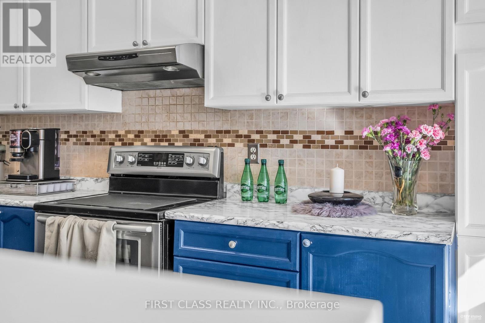 3930 Mcdowell Drive, Mississauga, Ontario  L5M 6P3 - Photo 20 - W12528478