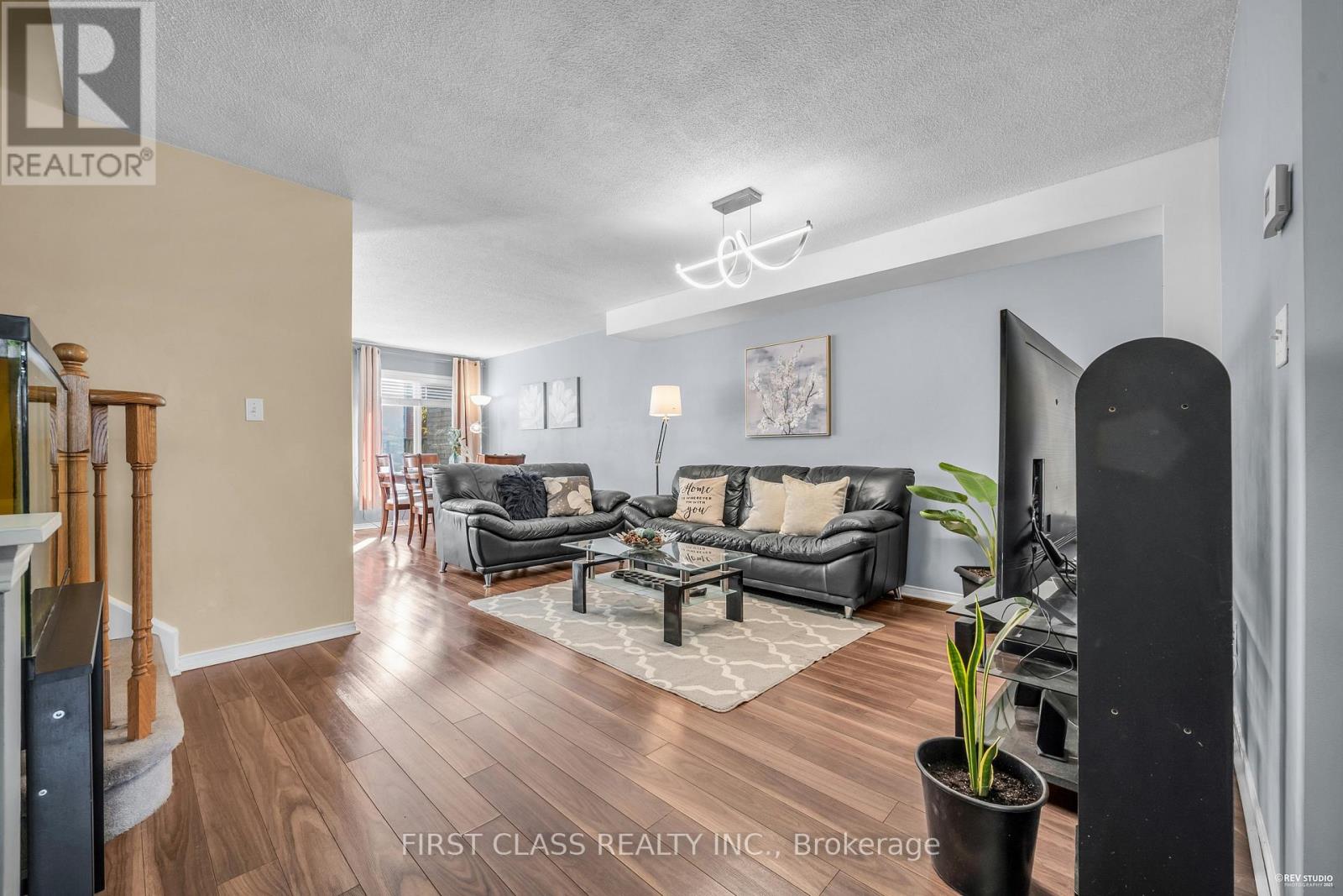 3930 Mcdowell Drive, Mississauga, Ontario  L5M 6P3 - Photo 7 - W12528478