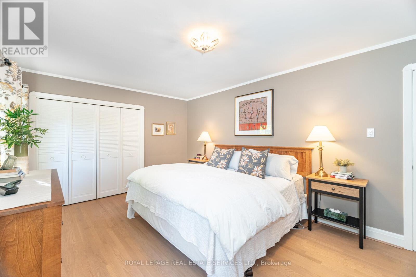 2 Hartfield Court, Toronto, Ontario  M9A 3E3 - Photo 25 - W12528492